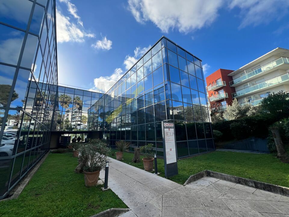 AT FIRST LOCATION-BUREAUX-ANTIBES-06