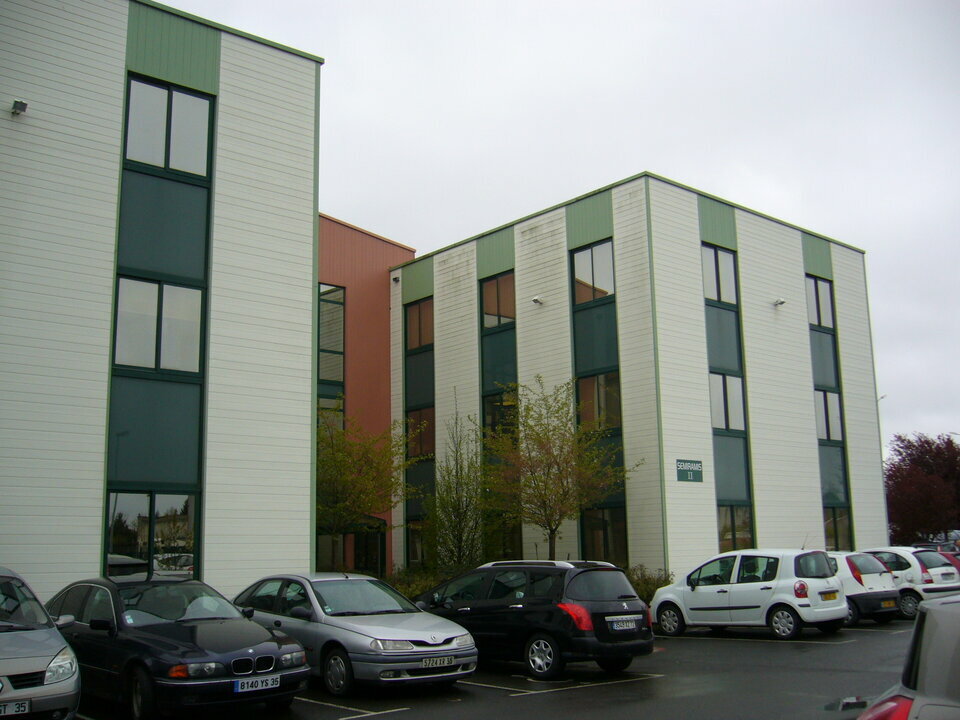 AXIO PRO LOCATION-BUREAUX-VERN_SUR_SEICHE-35