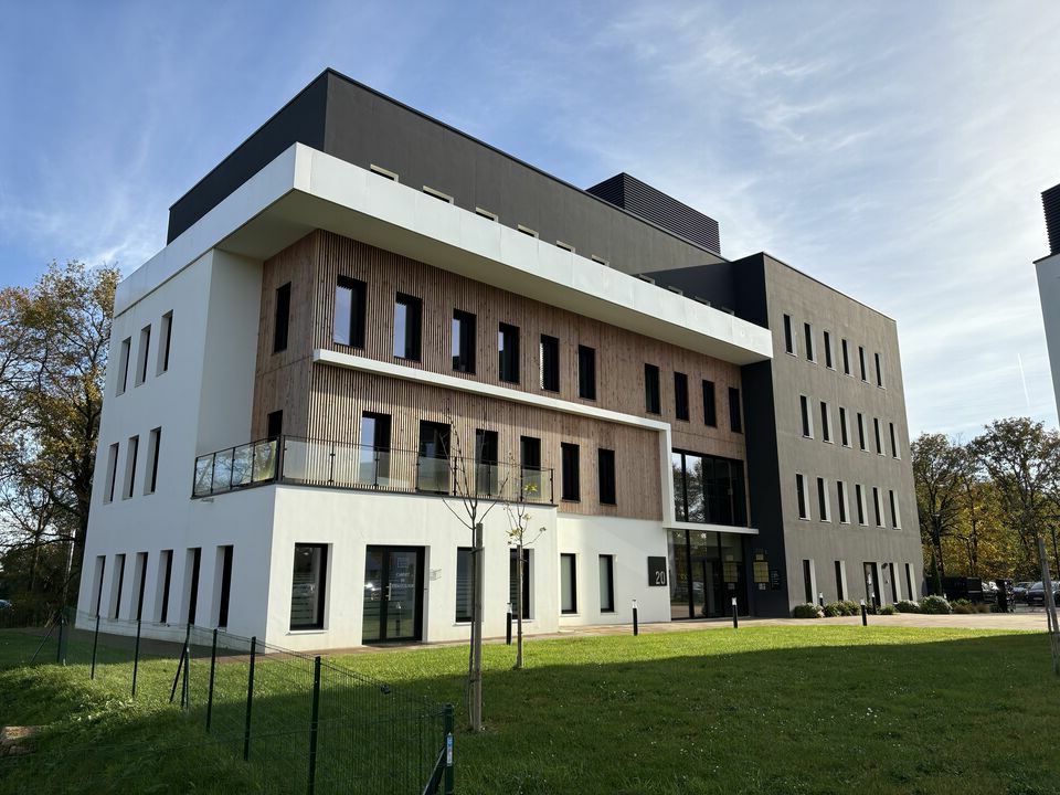 AXIO PRO LOCATION-BUREAUX-BRUZ-35