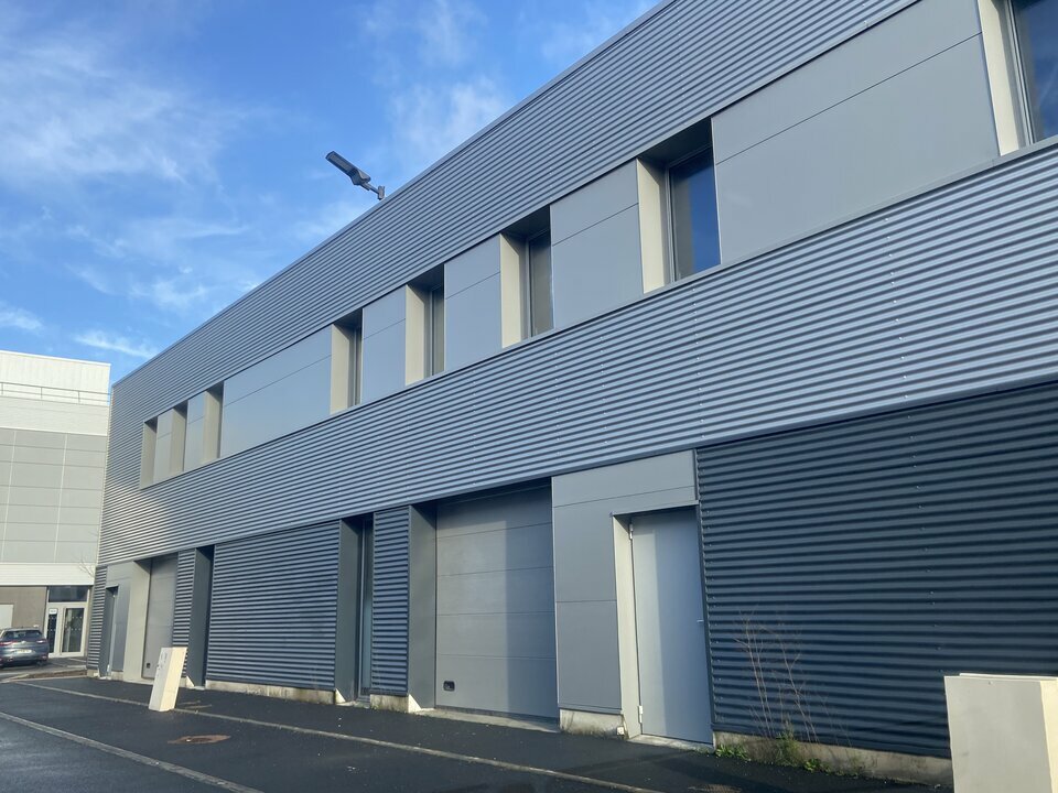 AXIO PRO VENTE-LOCAL D'ACTIVITE-RENNES-35