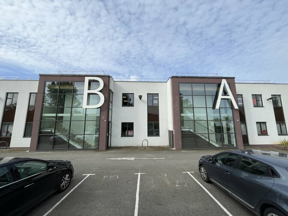 AXIO PRO LOCATION-BUREAUX-CESSON_SEVIGNE-35