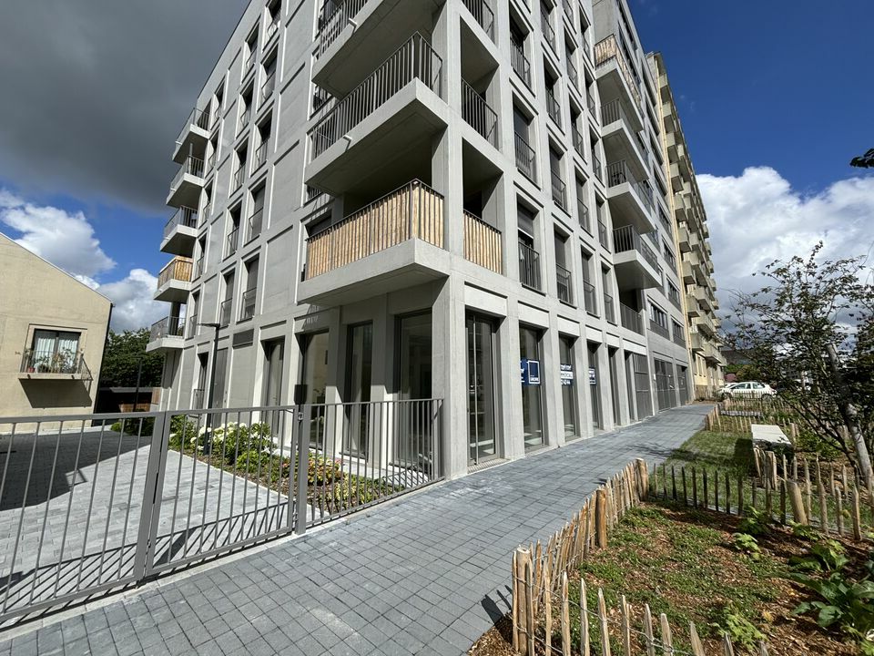 AXIO PRO LOCATION-LOCAL COMMERCIAL-RENNES-35