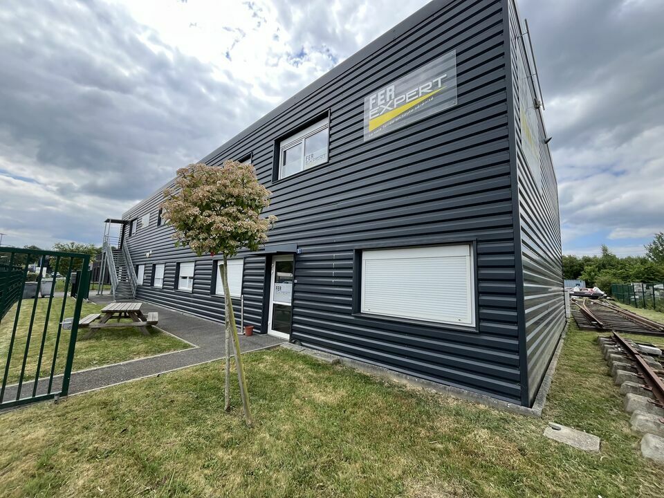 AXIO PRO LOCATION-BUREAUX-BRUZ-35