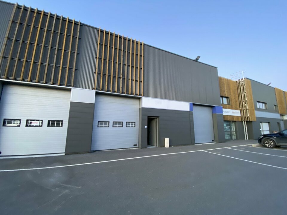 AXIO PRO LOCATION-LOCAL D'ACTIVITE-PACE-35