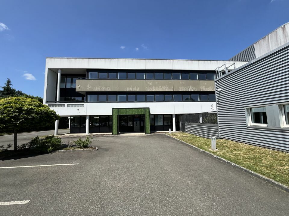 AXIO PRO LOCATION-BUREAUX-VERN_SUR_SEICHE-35