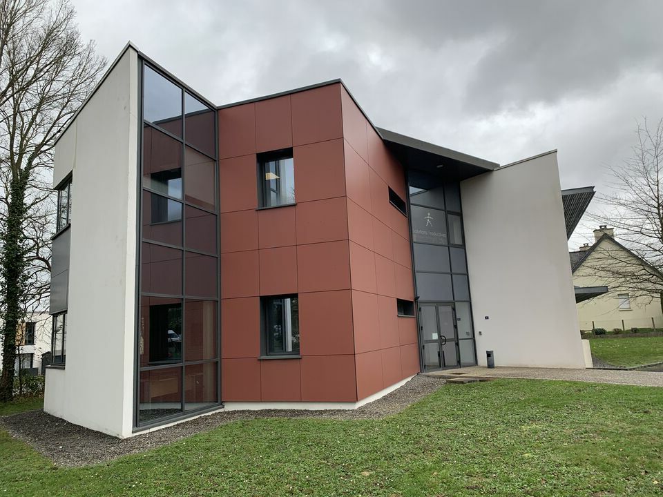 AXIO PRO LOCATION-BUREAUX-BRUZ-35