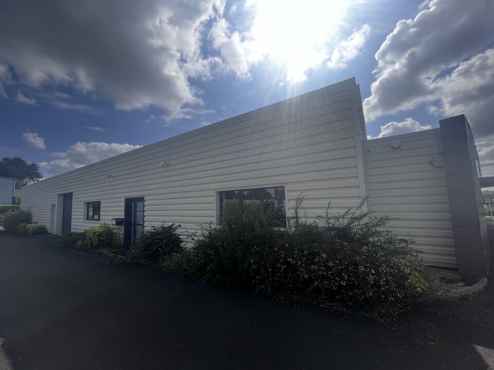 AXIO PRO LOCATION-BUREAUX-VEZIN_LE_COQUET-35