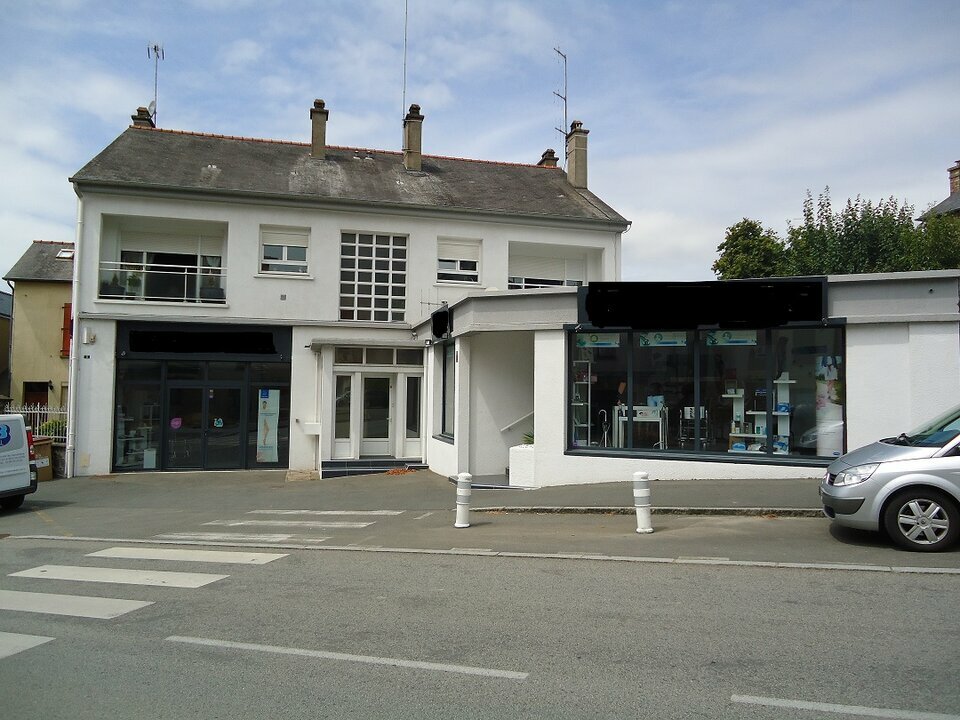 AXIO PRO LOCATION-LOCAL COMMERCIAL-FOUGERES-35