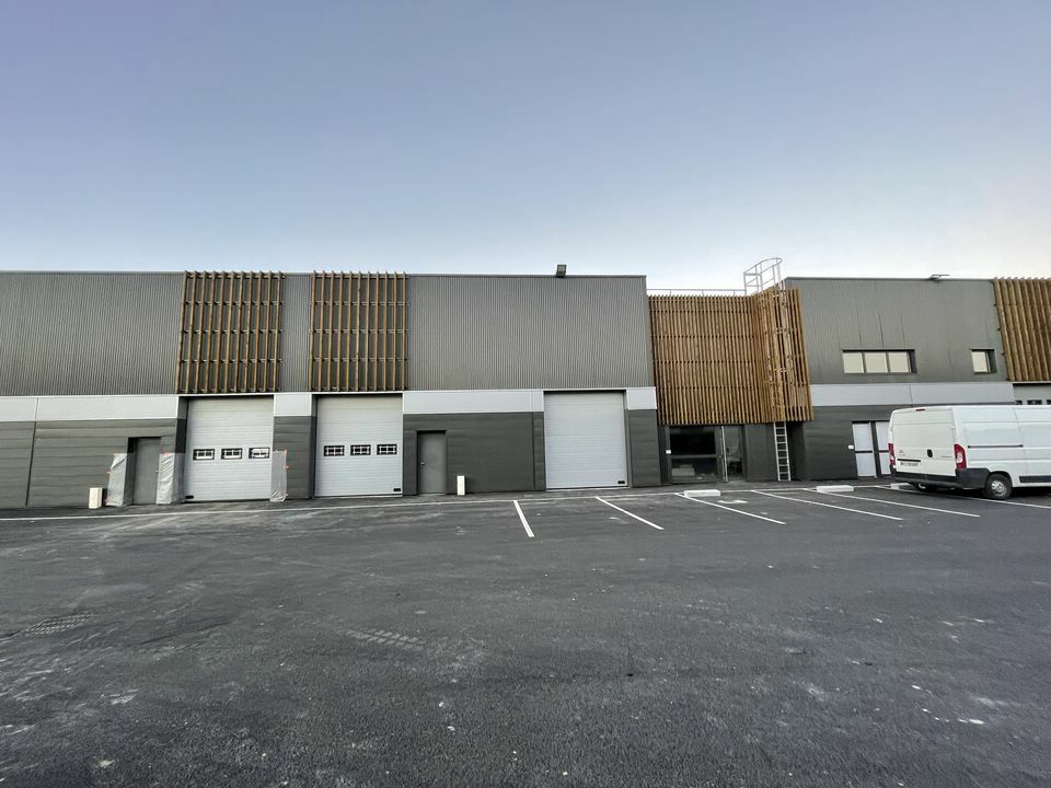 AXIO PRO LOCATION-LOCAL D'ACTIVITE-PACE-35