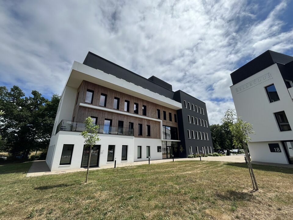 AXIO PRO LOCATION-BUREAUX-BRUZ-35