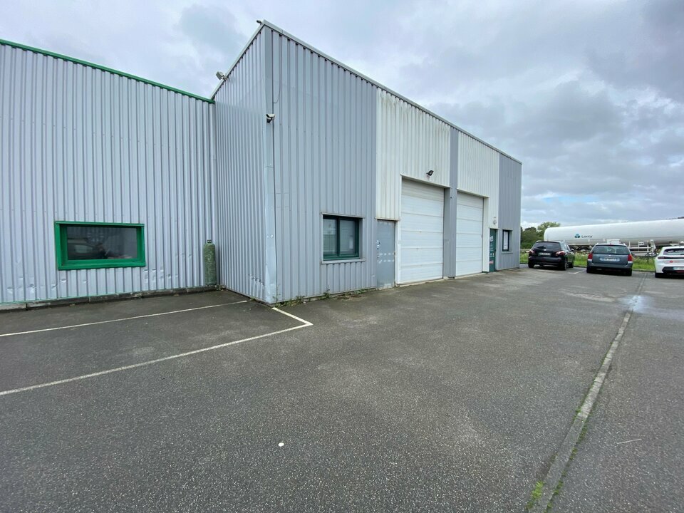 AXIO PRO VENTE-LOCAL D'ACTIVITE-NOYAL_CHATILLON_SUR_SEICHE-35