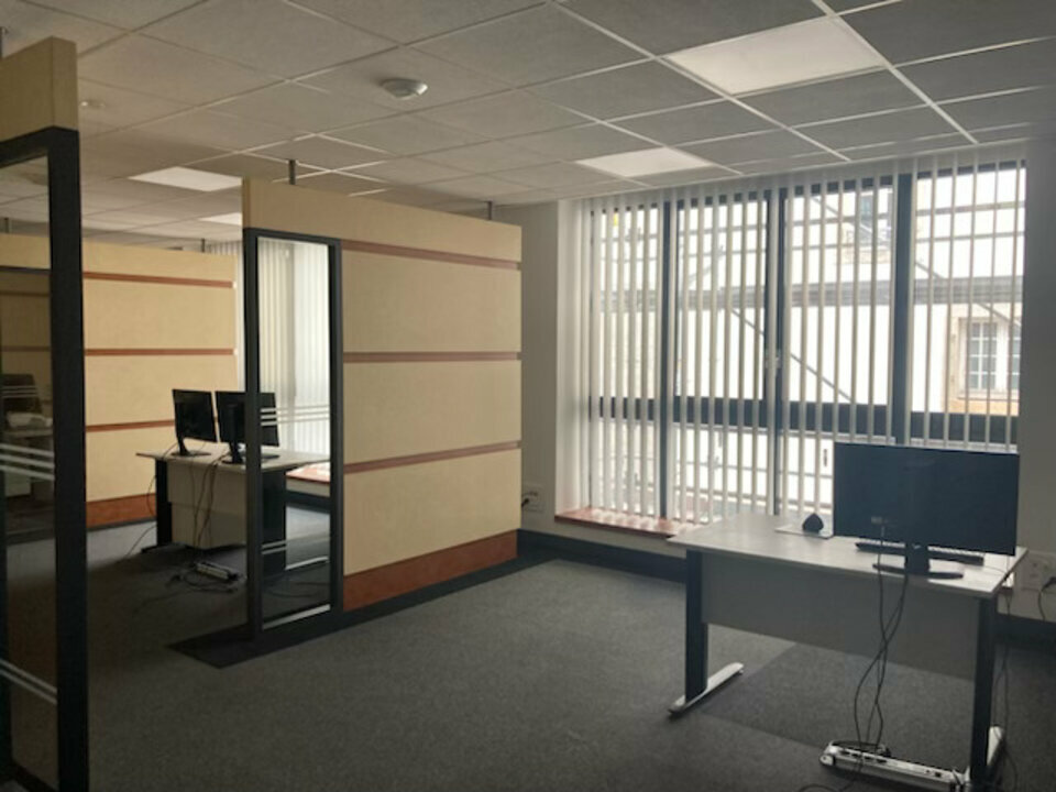 IMMOBILIERE QUIMPER LOCATION-BUREAUX-QUIMPER-29