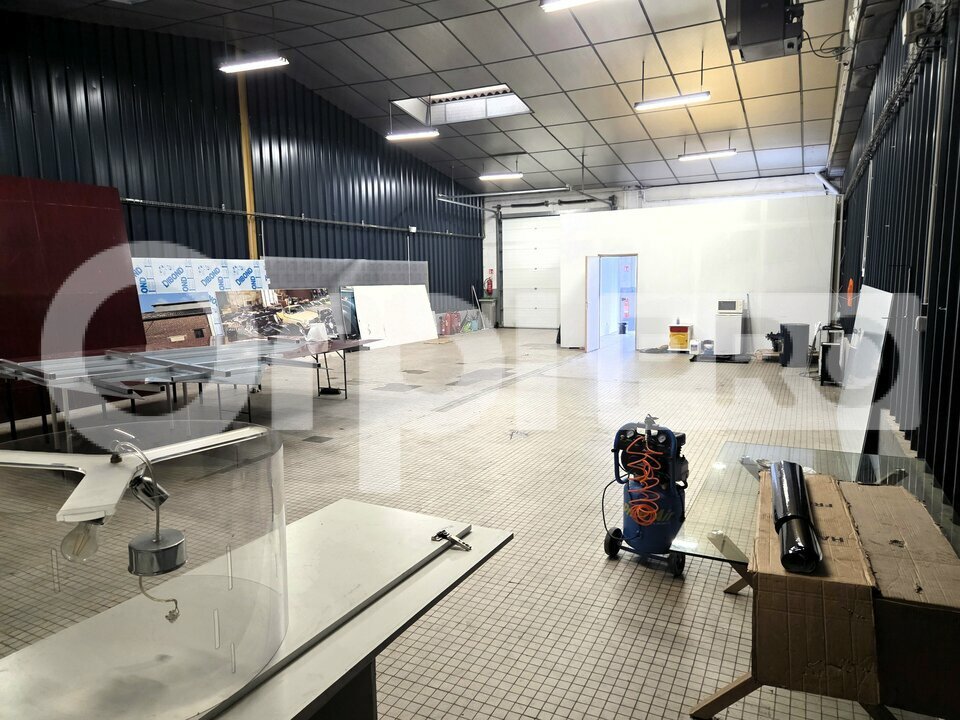 ORPI NA AND CO IMMOBILIER LOCATION-LOCAL D'ACTIVITE-SOISSONS-02