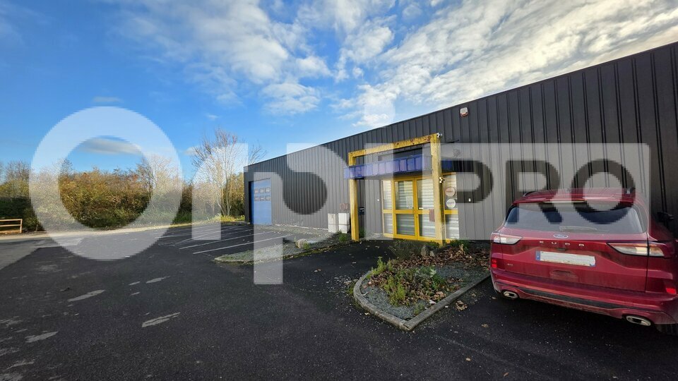 ORPI NA AND CO IMMOBILIER LOCATION-LOCAL D'ACTIVITE-VILLENEUVE-SAINT-GERMAIN-02