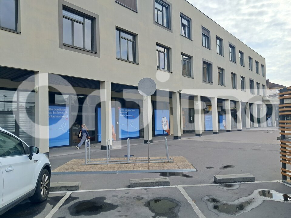 ORPI PROMISSIMO LOCATION-LOCAL COMMERCIAL-MONTLUCON-03