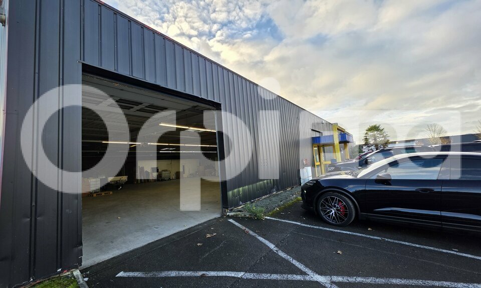 ORPI NA AND CO IMMOBILIER LOCATION-LOCAL D'ACTIVITE-VILLENEUVE-SAINT-GERMAIN-02