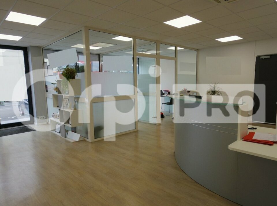 ORPI NA AND CO IMMOBILIER LOCATION-LOCAL COMMERCIAL-SOISSONS-02