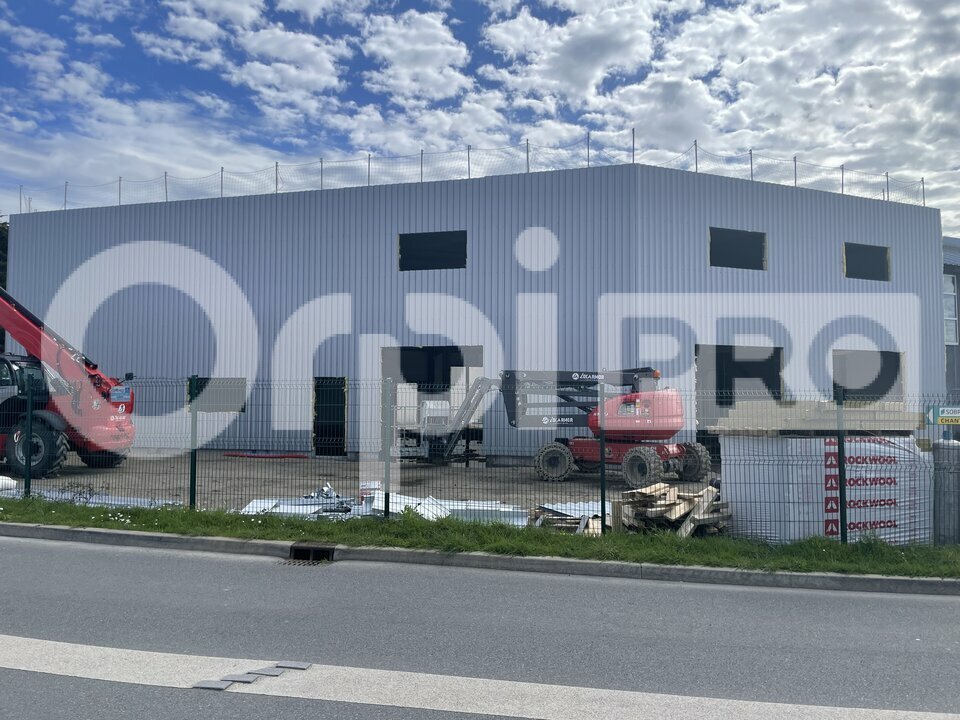 ORPI PRESQUILE FONCIER IMMOBILIER  LOCATION-ENTREPOT-LA_BAULE-ESCOUBLAC-44