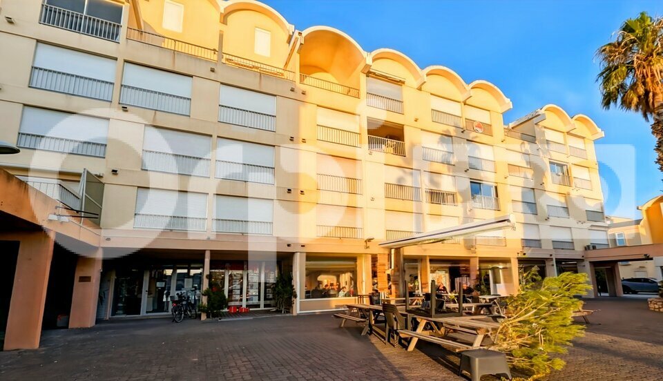 ORPI ANTHINEA PRO VENTE-LOCAL COMMERCIAL-GRUISSAN-11