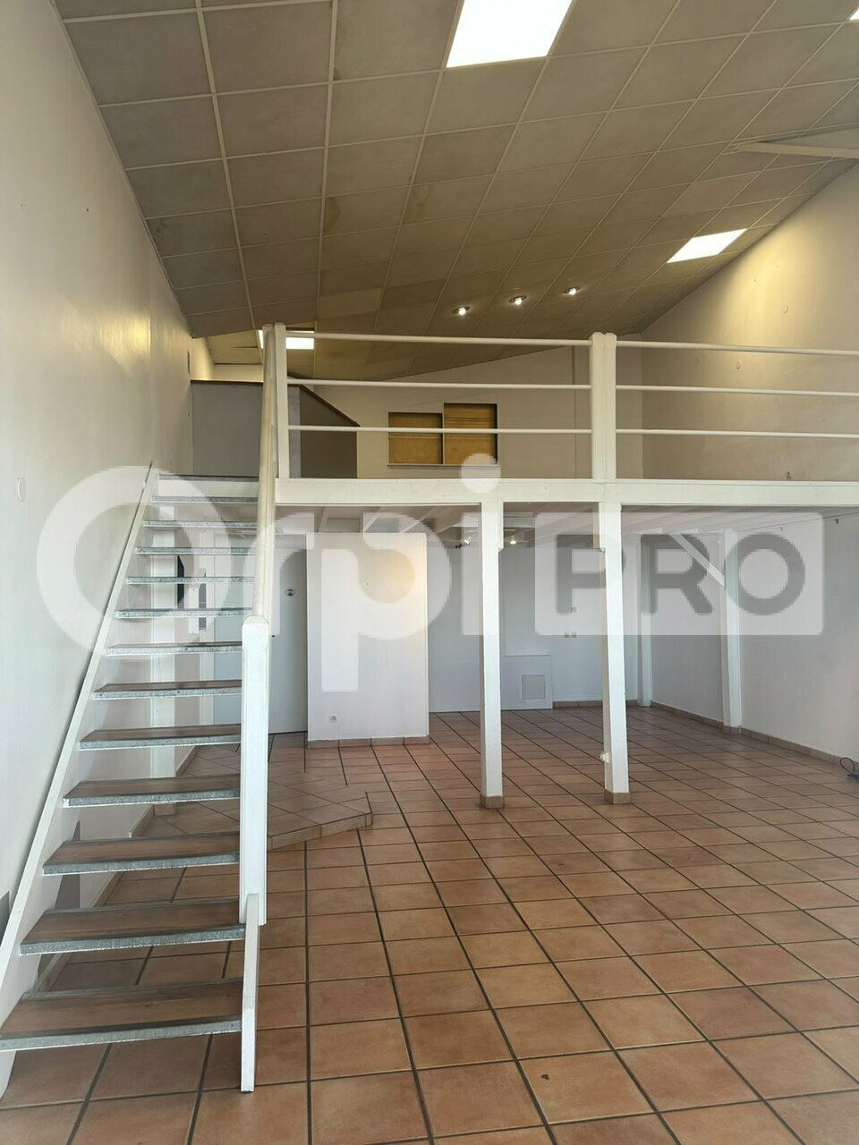 ORPI AGIM IMMOBILIER LOCATION-BUREAUX-BAIE_MAHAULT-97