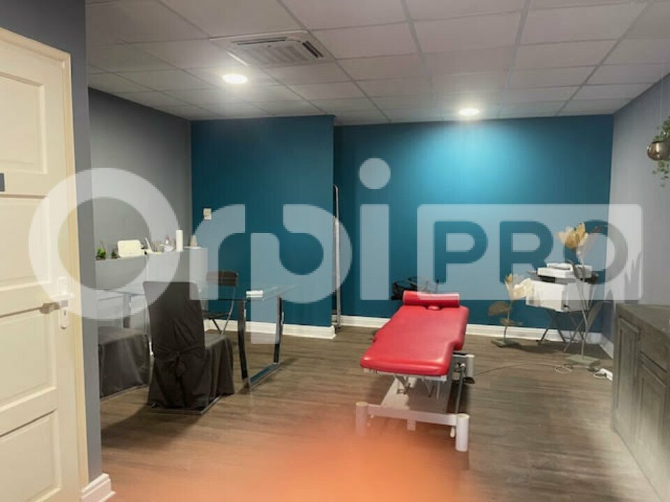ORPI AGENCE BOUTAREL LOCATION-LOCAL COMMERCIAL-POINTE_A_PITRE-97