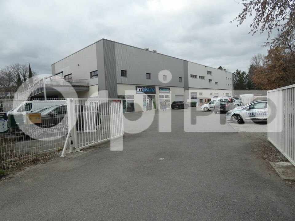 ORPI AGENCE R BASSANELLI LOCATION-LOCAL COMMERCIAL-MANOSQUE-04