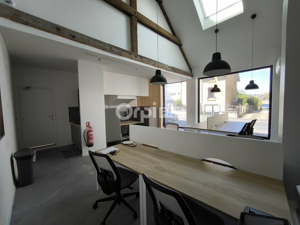 ORPI  BROUSSE IMMOBILIER LOCATION-BUREAUX-BRIVE-LA-GAILLARDE-19