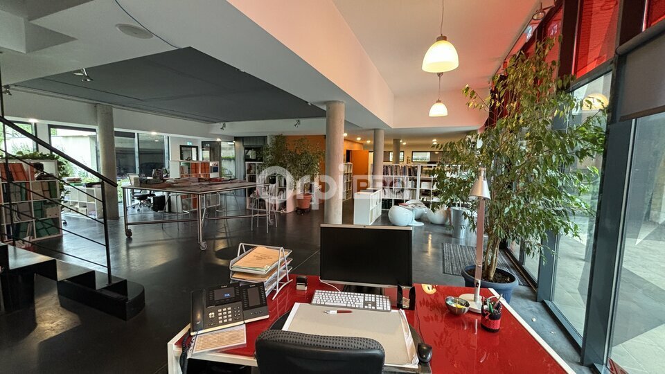 ORPI  BROUSSE IMMOBILIER LOCATION-BUREAUX-BRIVE-LA-GAILLARDE-19