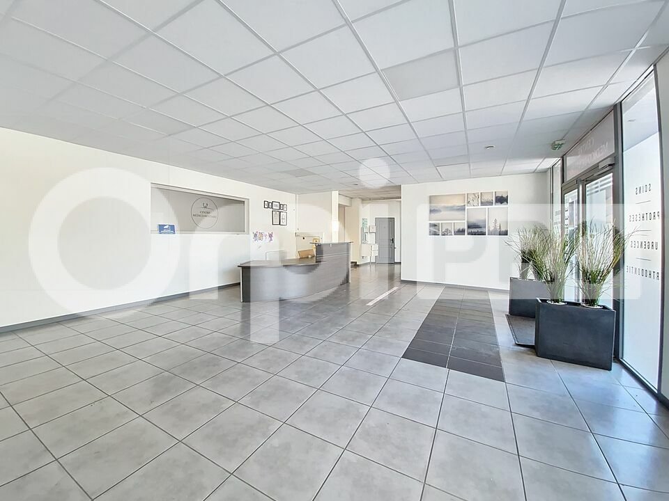 ORPI NA AND CO IMMOBILIER VENTE-LOCAL COMMERCIAL-SOISSONS-02