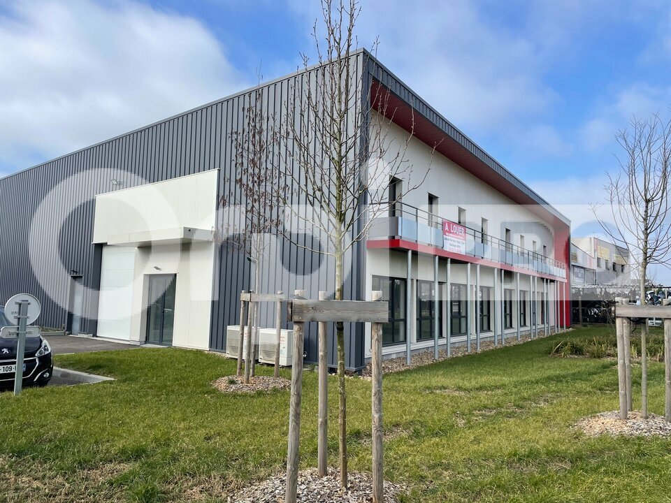 ORPI SAS DIRECT HABITAT LOCATION-LOCAL COMMERCIAL-GENAY-69