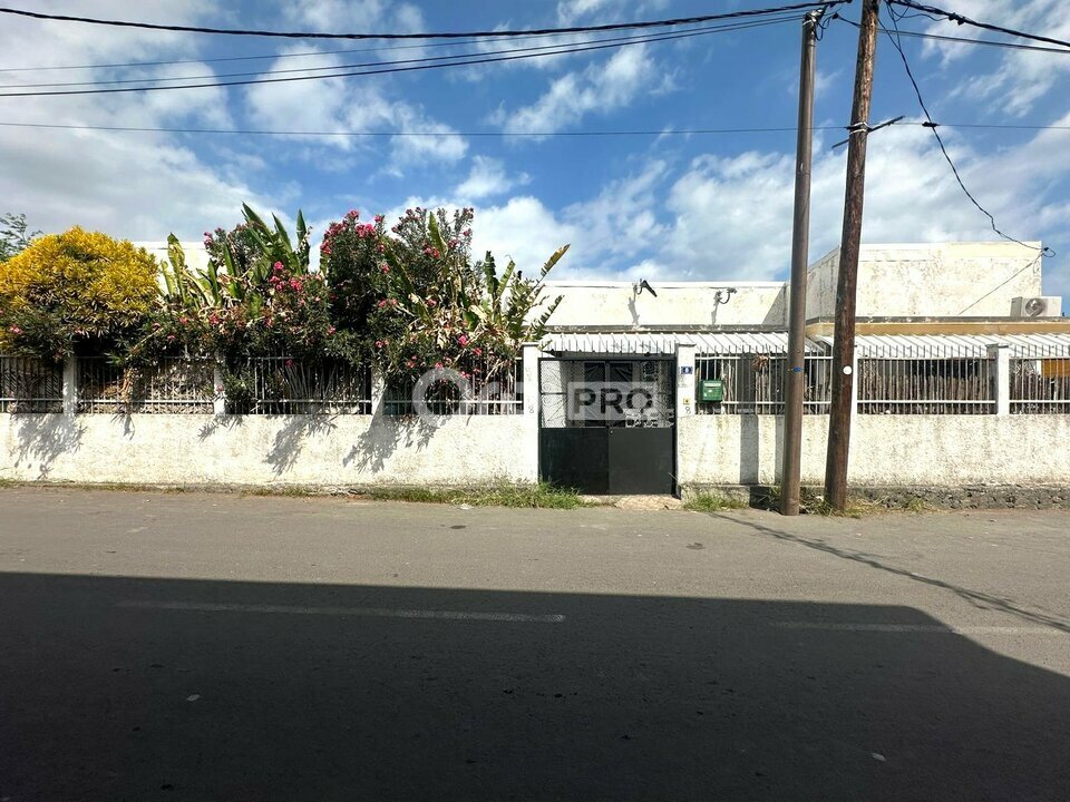 ORPI IMMO976 PATRIMOINE ET CONSEIL LOCATION-BUREAUX-PAMANDZI-97