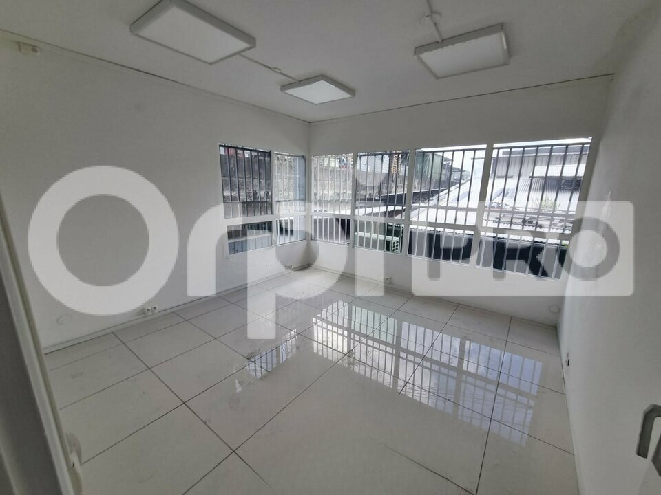 ORPI AGENCE BOUTAREL LOCATION-BUREAUX-BAIE-MAHAULT-97