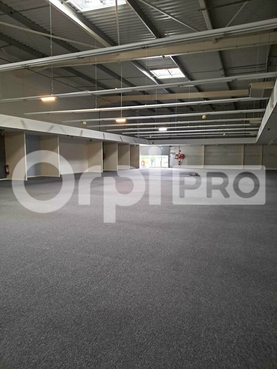 ORPI SARL COMPTOIR IMMOBILIER CHAMPENOIS LOCATION-LOCAL COMMERCIAL-CHALONS-EN-CHAMPAGNE-51