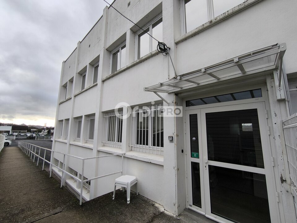 ORPI  BROUSSE IMMOBILIER LOCATION-BUREAUX-MALEMORT_SUR_CORREZE-19