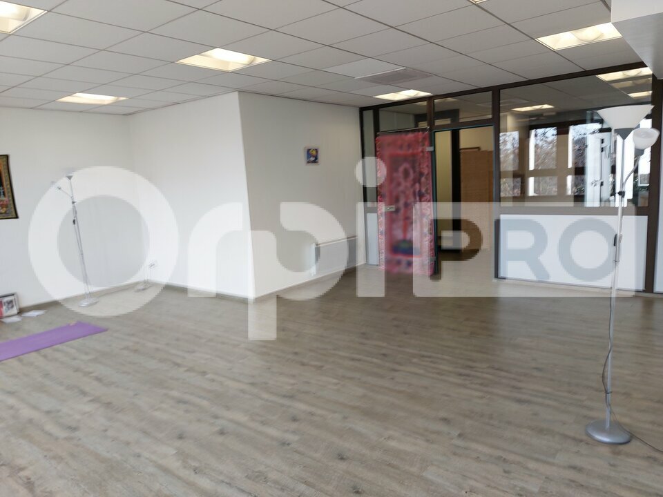 ORPI AGENCE R BASSANELLI LOCATION-BUREAUX-MANOSQUE-04