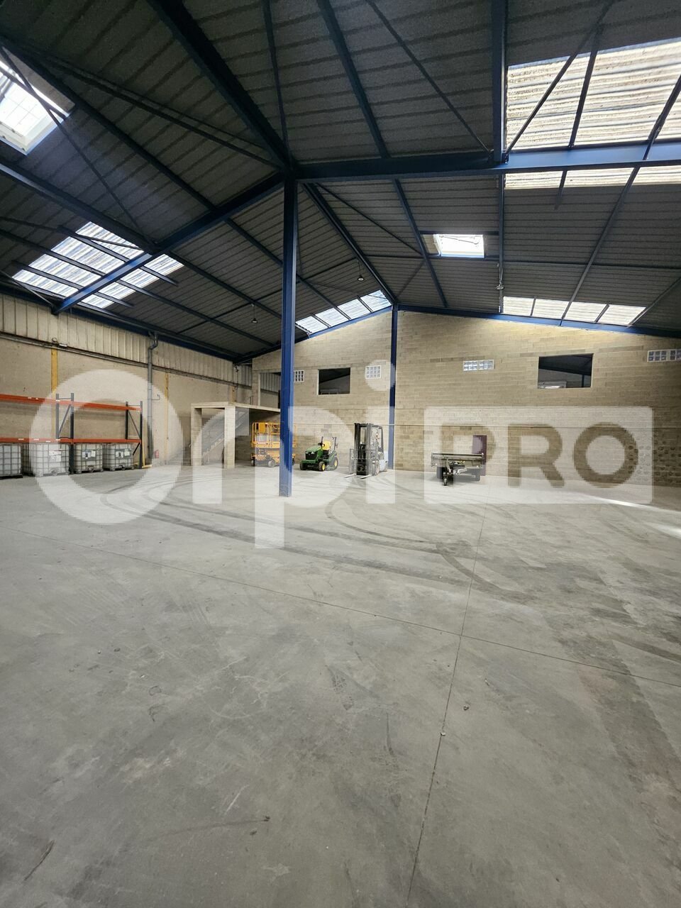ORPI SARL COMPTOIR IMMOBILIER CHAMPENOIS LOCATION-LOCAL D'ACTIVITE-TINQUEUX-51
