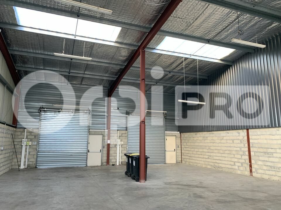 ORPI IMMO33 ENTREPRISE VENTE-LOCAL D'ACTIVITE-SAINT_JEAN_D'ILLAC-33