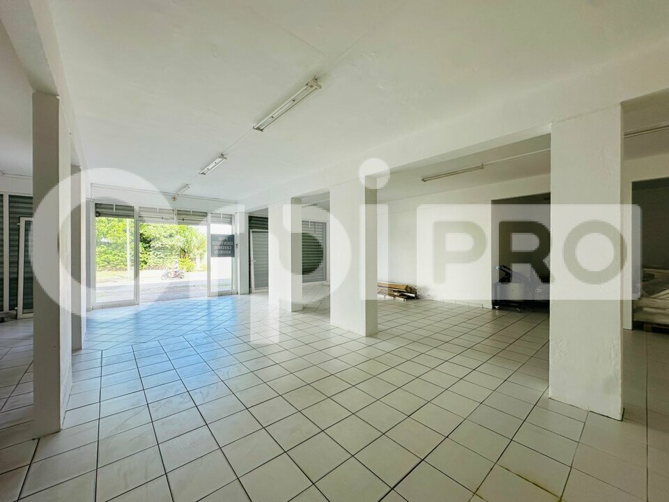 ORPI GCI LOCATION-LOCAL COMMERCIAL-KOUROU-97