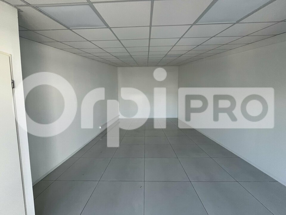 ORPI AGENCE BOUTAREL LOCATION-BUREAUX-BAIE_MAHAULT-97