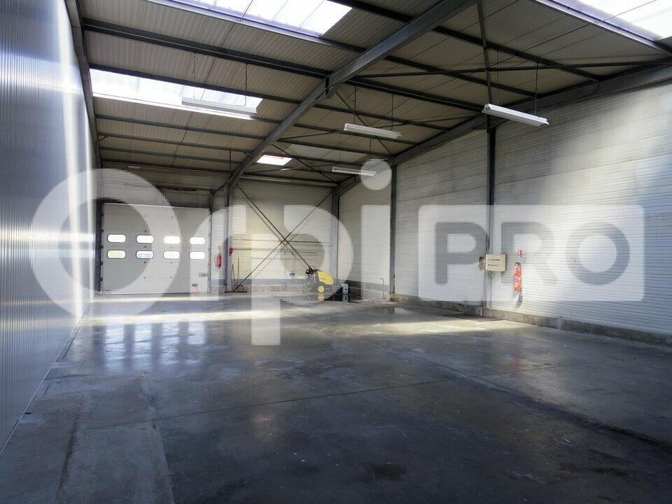 ORPI NA AND CO IMMOBILIER LOCATION-LOCAL D'ACTIVITE-SOISSONS-02