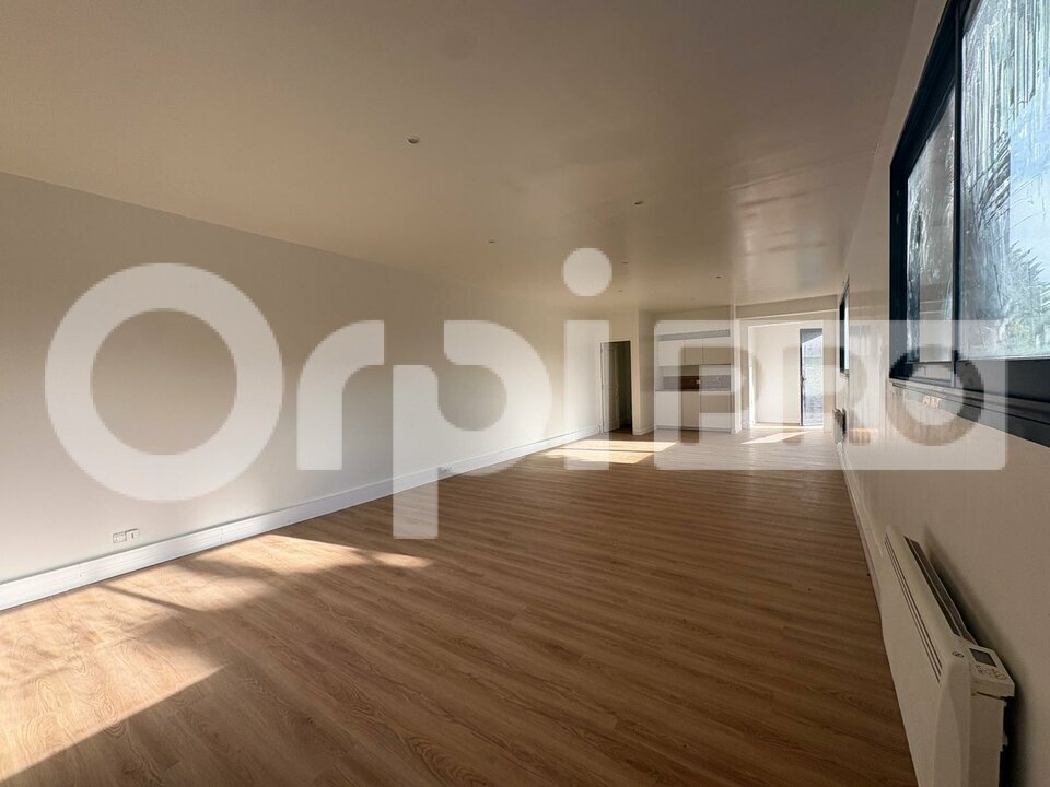 ORPI LA BRIARDE GERANCE LOCATION-BUREAUX-FONTENAY-TRESIGNY-77