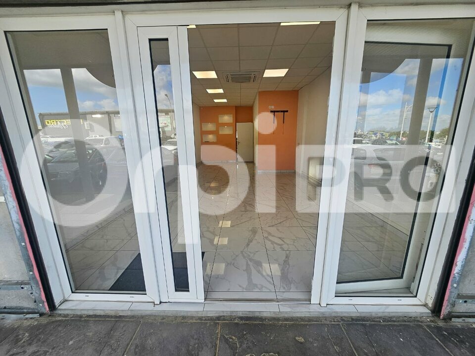 ORPI AGIM IMMOBILIER LOCATION-LOCAL COMMERCIAL-BAIE_MAHAULT-97