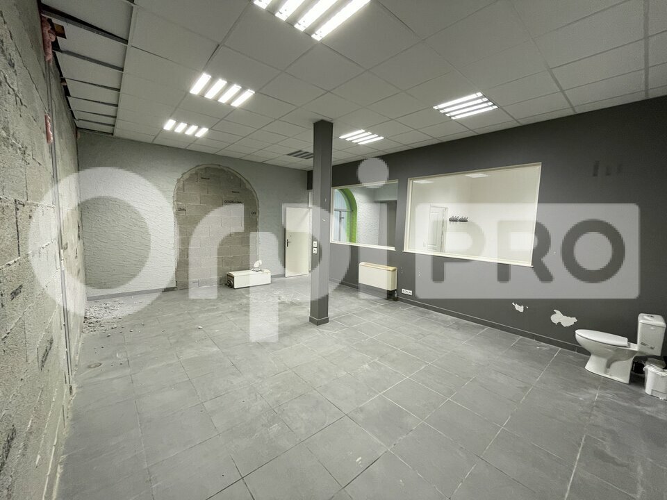 ORPI SAS DIRECT HABITAT LOCATION-LOCAL COMMERCIAL-ARNAS-69
