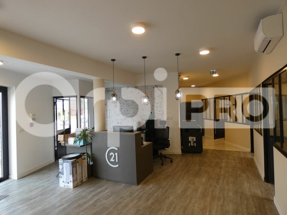 ORPI AGENCE R BASSANELLI LOCATION-LOCAL COMMERCIAL-MANOSQUE-04