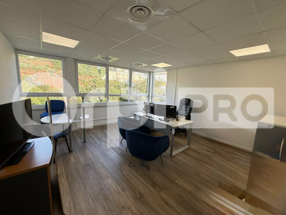 ORPI SARL COMPTOIR IMMOBILIER CHAMPENOIS LOCATION-BUREAUX-VITROLLES-13