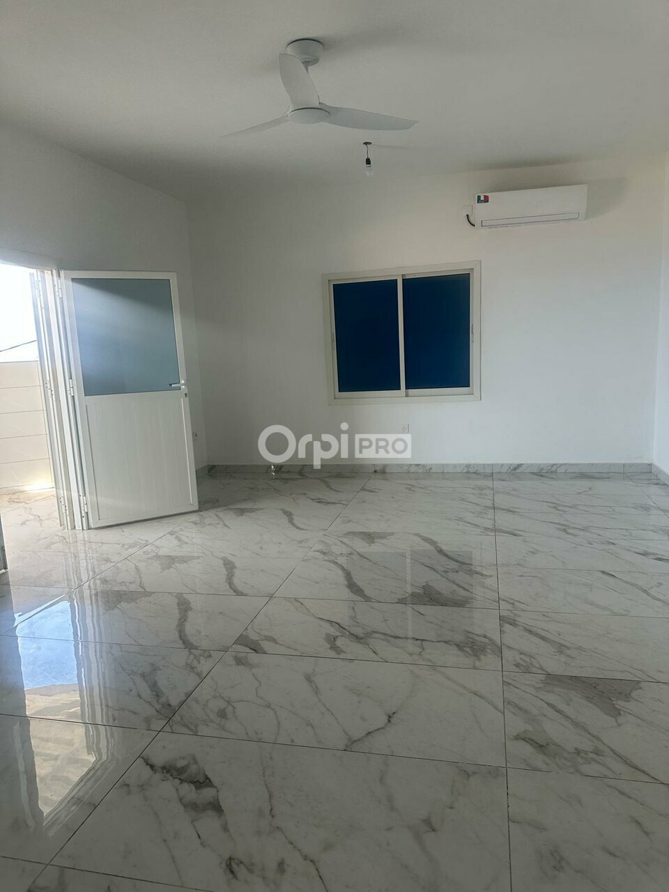 ORPI IMMO976 PATRIMOINE ET CONSEIL LOCATION-BUREAUX-MAMOUDZOU-97