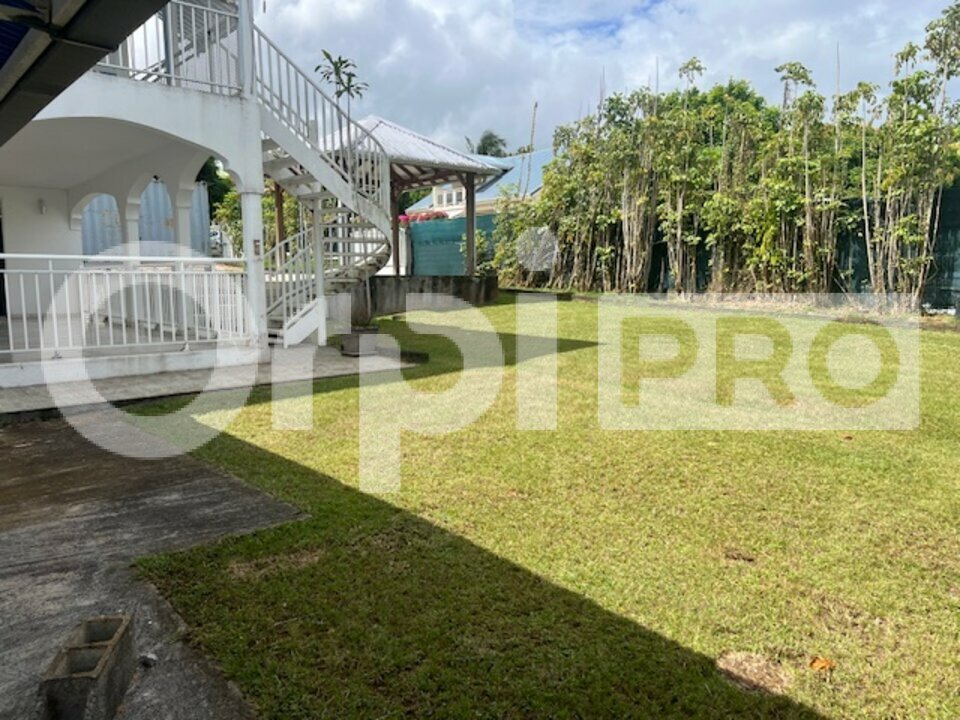 ORPI AGIM IMMOBILIER LOCATION-BUREAUX-BAIE_MAHAULT-97