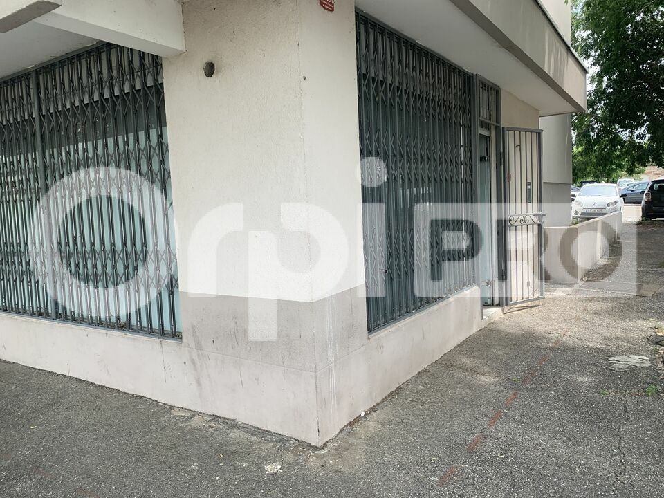 ORPI BH TRANSACTION  VENTE-BUREAUX-VAUVERT-30