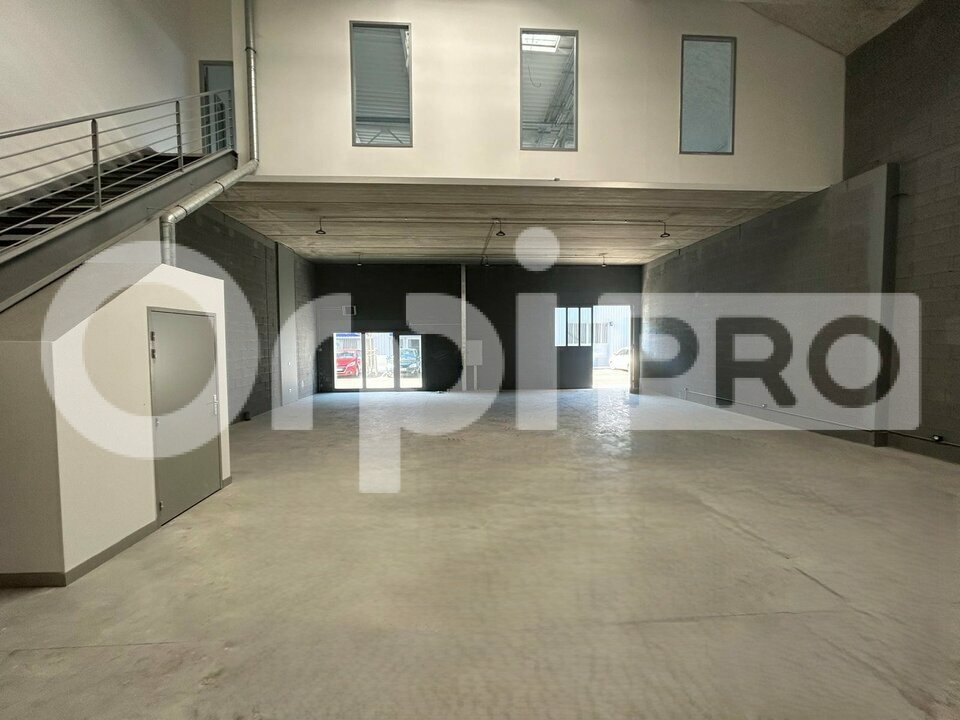 ORPI IMMO ENTRE PRO LOCATION-LOCAL D'ACTIVITE-VAUX_LE_PENIL-77