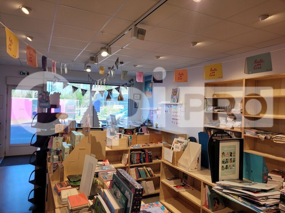 ORPI IMMO33 ENTREPRISE LOCATION-LOCAL COMMERCIAL-PESSAC-33